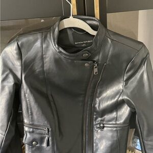 Banana Republic black Leather Moto Jacket like new